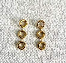 Load image into Gallery viewer, Circle Earrings
