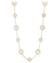 Load image into Gallery viewer, Eadie Flower Necklace
